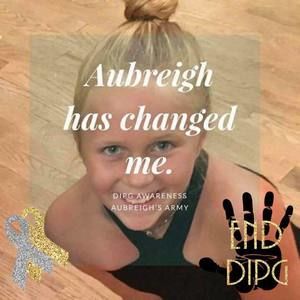 Meet your Posher, Felisha